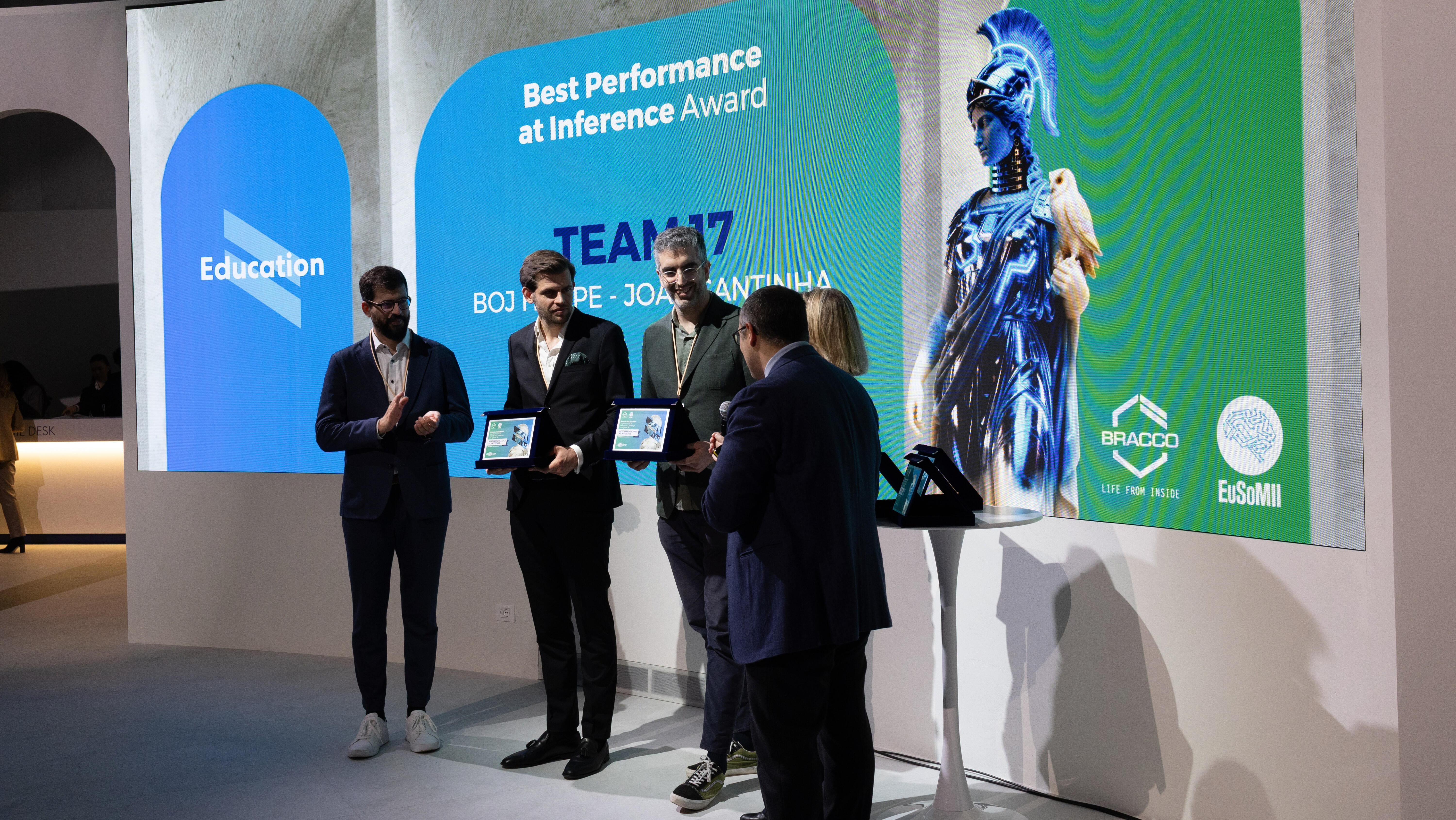 Bracco and EuSoMII award for the best performance at inference – João Santinha