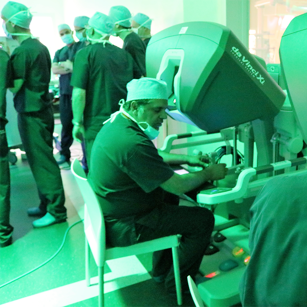 The Champalimaud Foundation was the first centre in Portugal to introduce robots for colon and rectal surgery for cancer