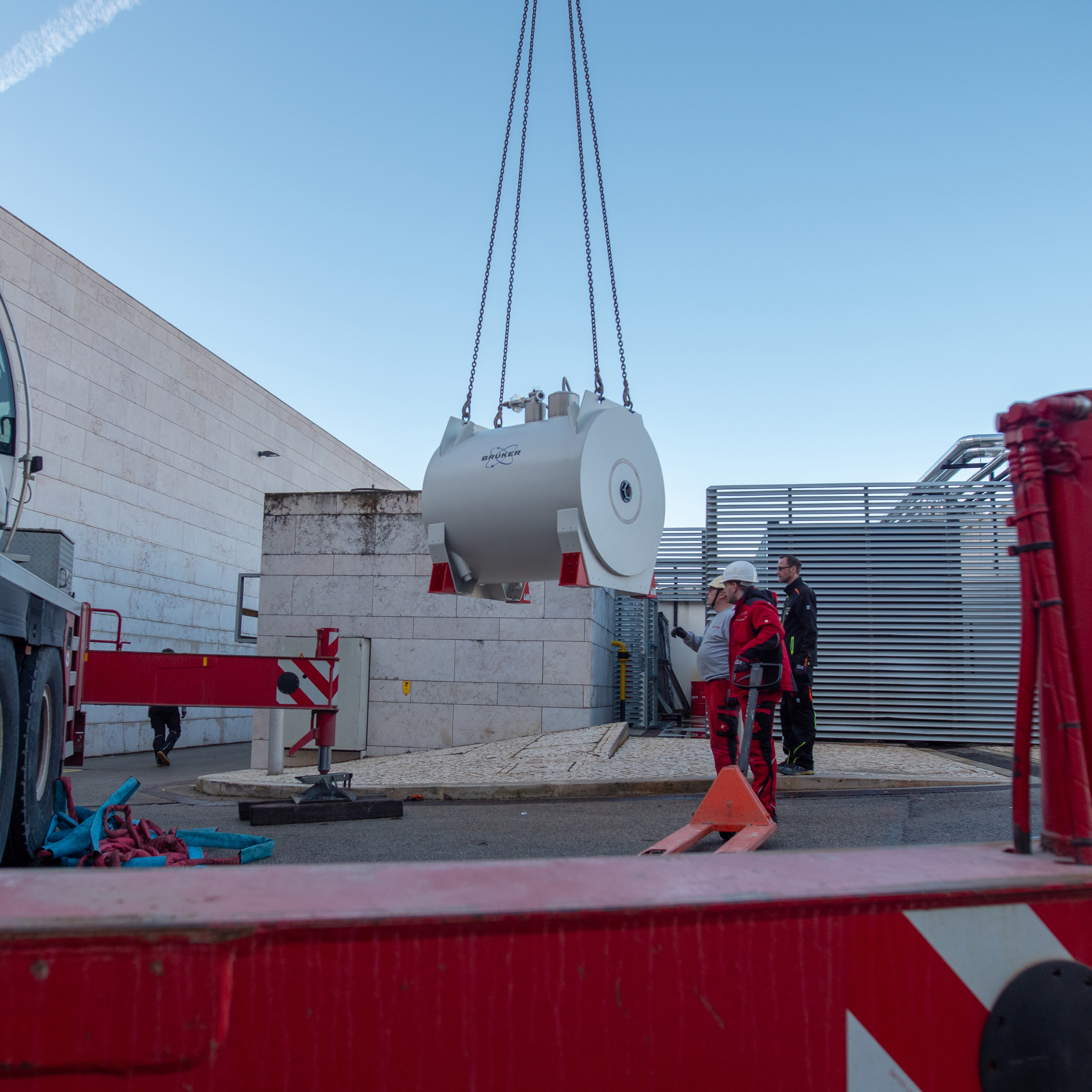 Champalimaud Foundation installs powerful MRI scanner, setting new standards in high-field imaging